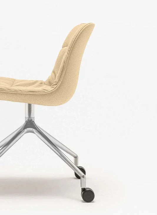 Baltic 2 Soft Duo Chair with Polished Aluminium Base (Customizable)