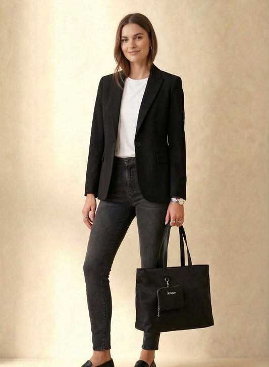 R Roncato Leather Handbag with a Mini Pouch