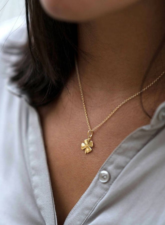 Unique Gold Flower Necklace Stainless Steel for Women | Eternal Flower Pendant Necklace Gift Jewelry for Women