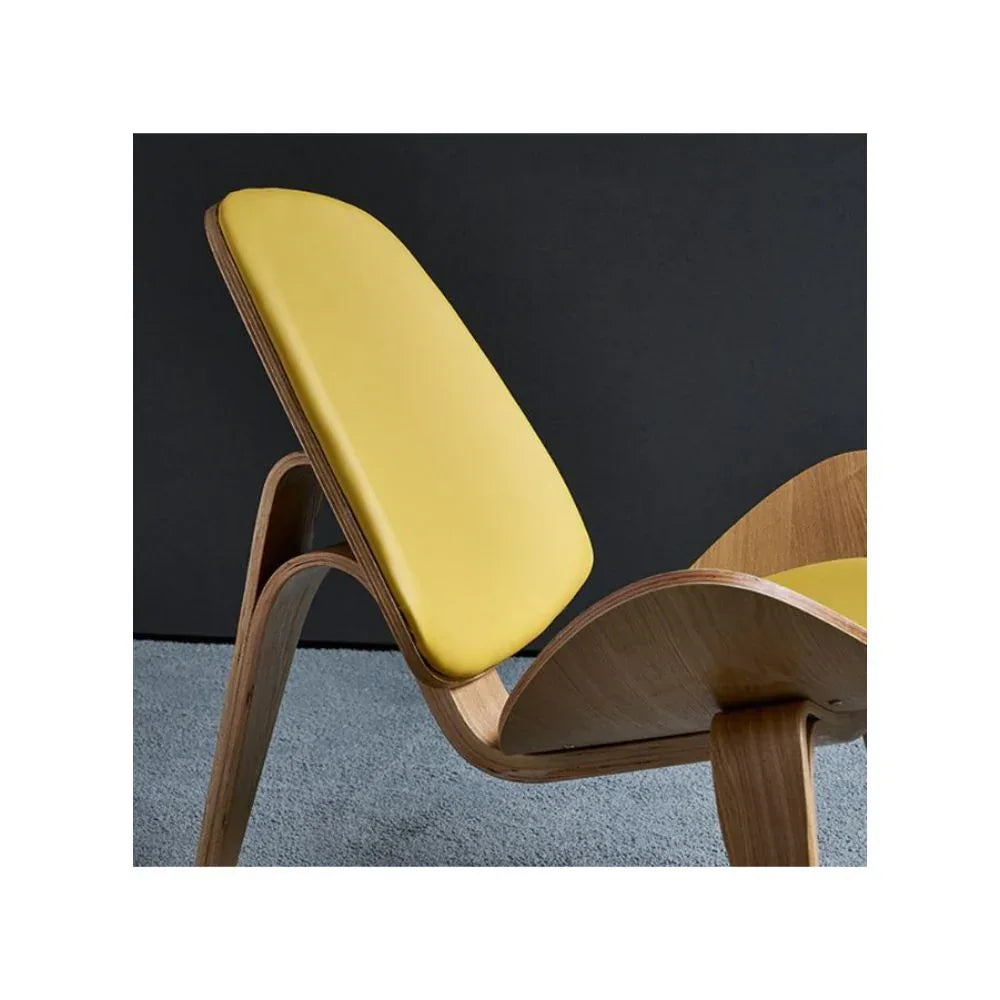 كرسي استرخاء مريح من الجلد الناعم بإطار خشبي | مثالي لبهو المكتب، وغرفة المعيشة، وغرف الانتظار