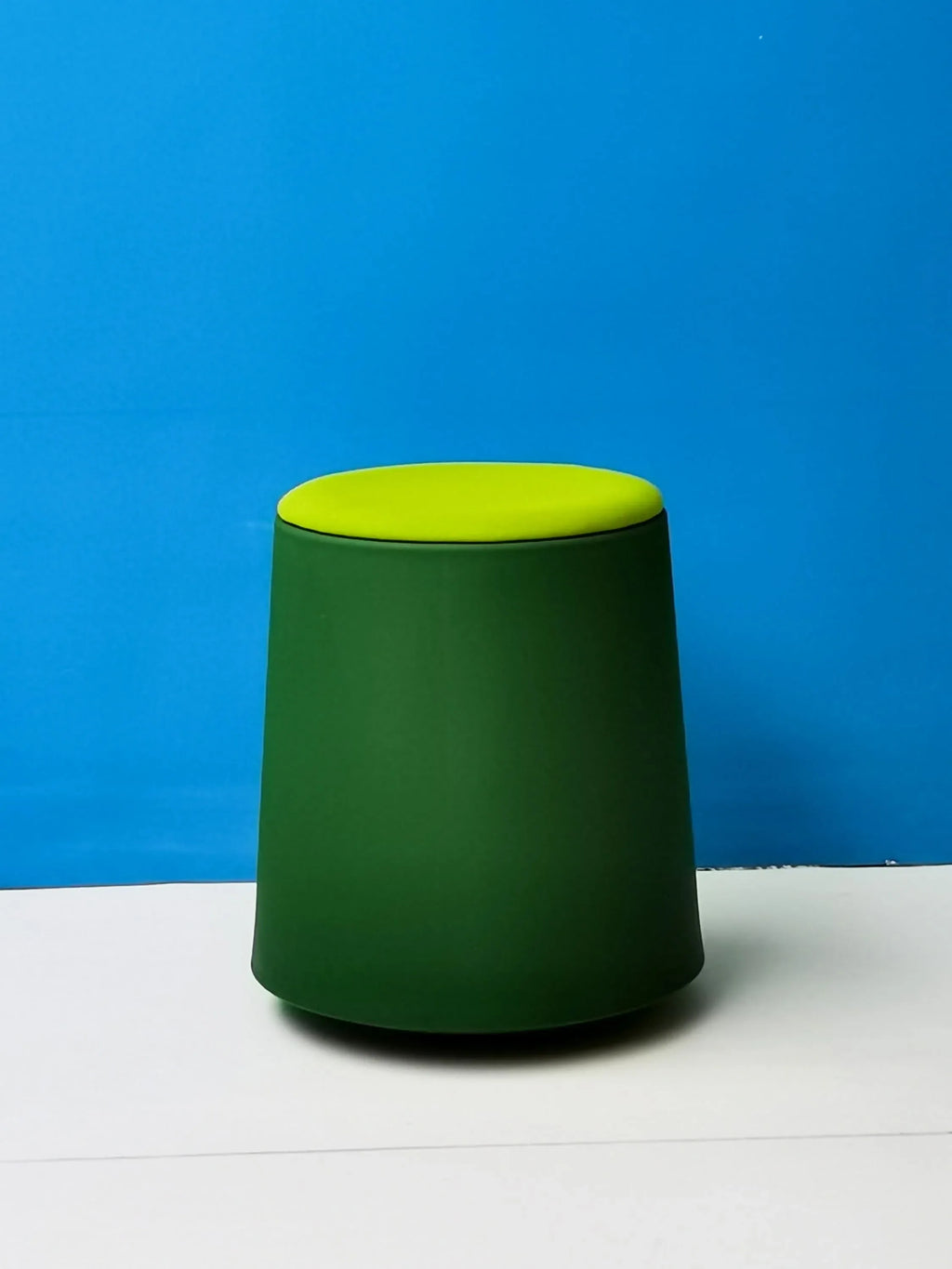 Living Room Furniture Round Single Chair Sofa Lazy Upholstered Rocker Plastic Leisure Chairs Fatio General Trading