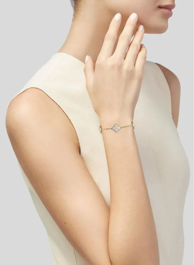 سوار بسيط للنساء سوار اليد داينتي فور ليف كلوفر للفتيات المراهقات